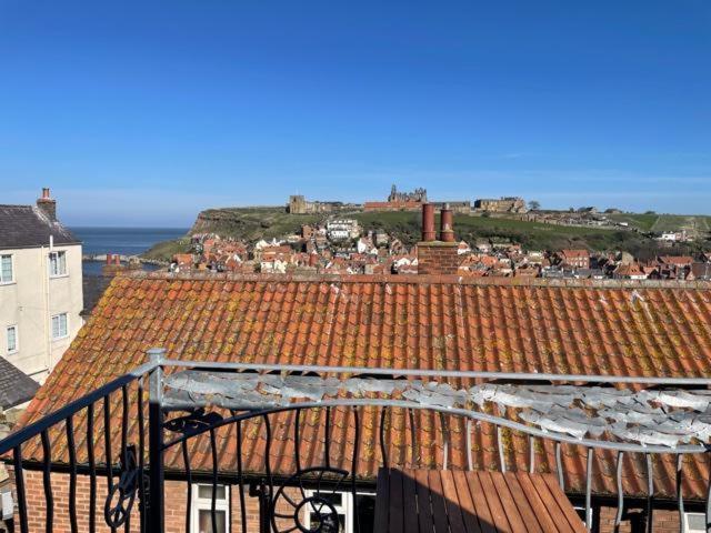 Silver Street Suites Whitby Bagian luar foto