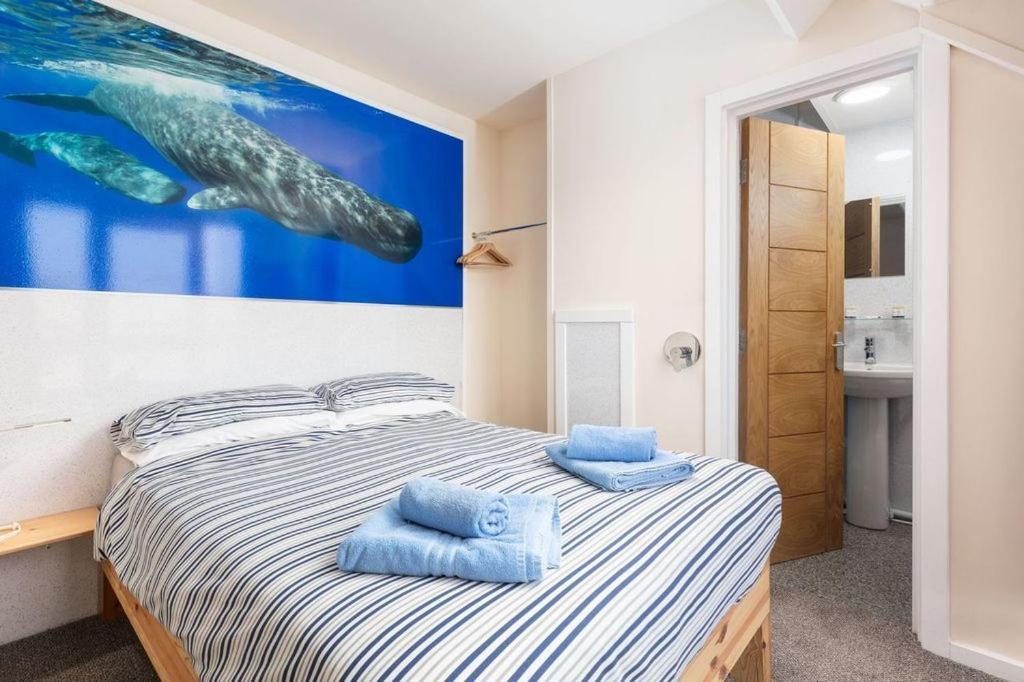 Silver Street Suites Whitby Bagian luar foto