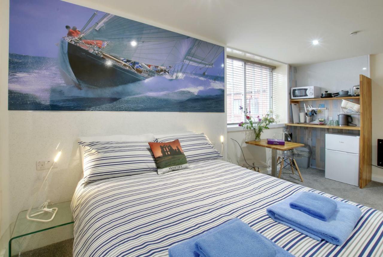 Silver Street Suites Whitby Bagian luar foto